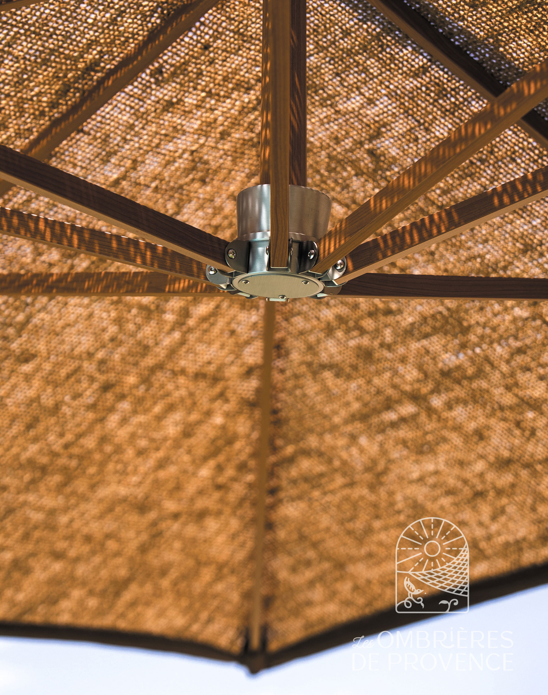 Zijwaartse parasol kokosnoot in detail