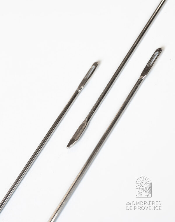 Stainless steel needle for coconut fiber