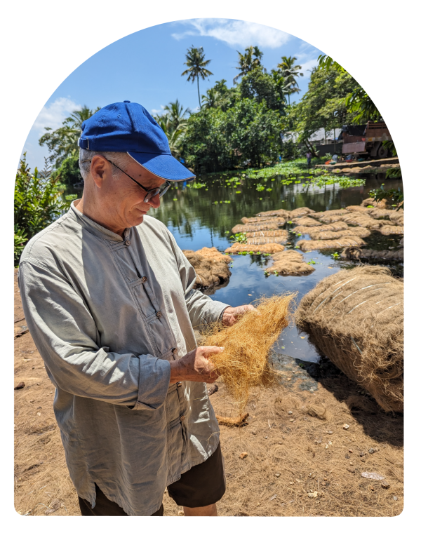 Création des ombrières en coco - Pionniers des voiles d'ombrage en coco